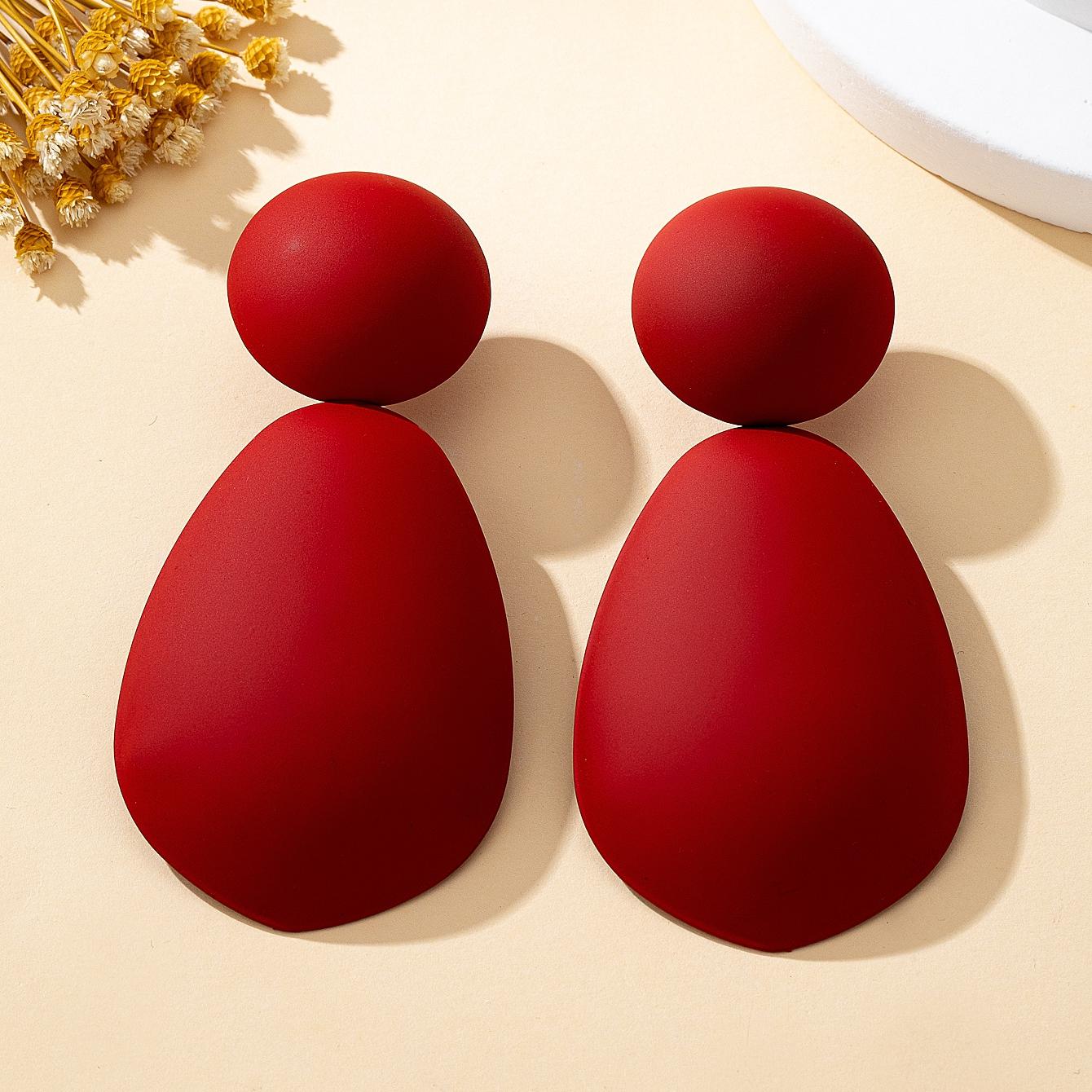

A Pair of Women s Earrings, Colorful Drop-Shaped Exaggerated Earrings, Suitable for Daily Wear and Vacation Wear червоний