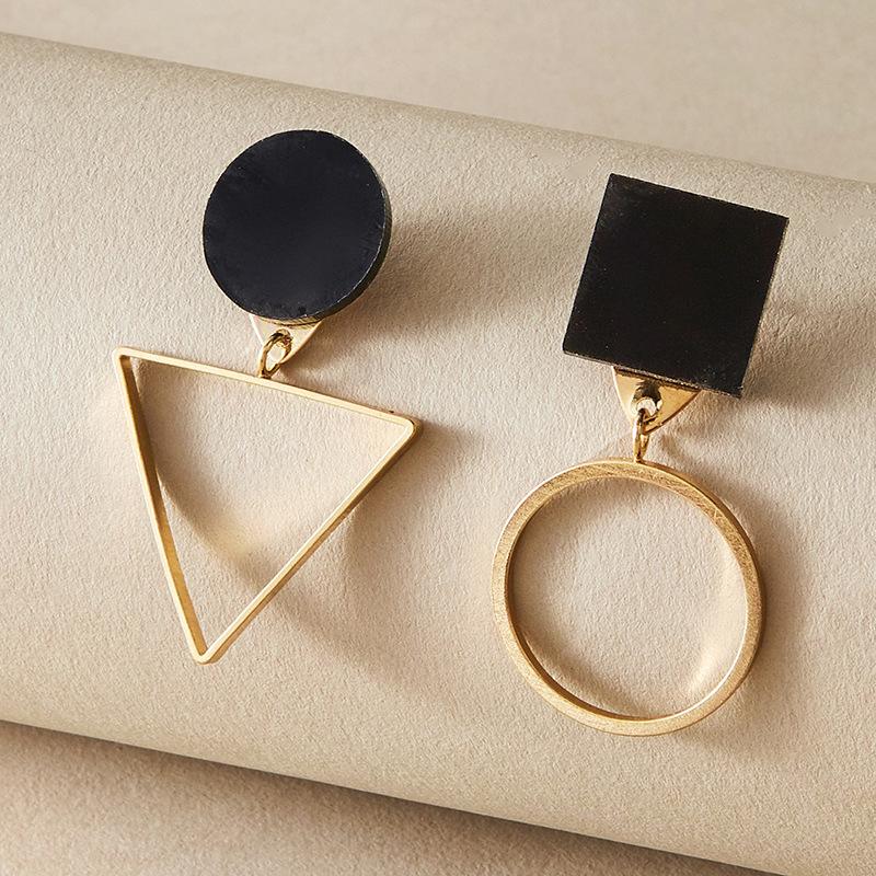 Accessory earrings, triangular circles, geometric exaggeration, accessory earrings, studs.