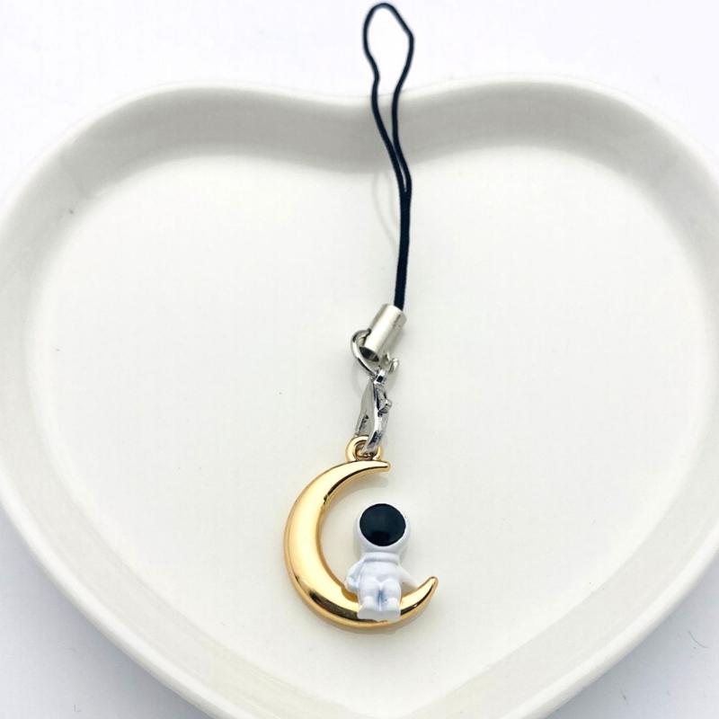 Fashionable Couples Key Rings Moon/Star Astronaut Keychain Stylish Bag Accessory