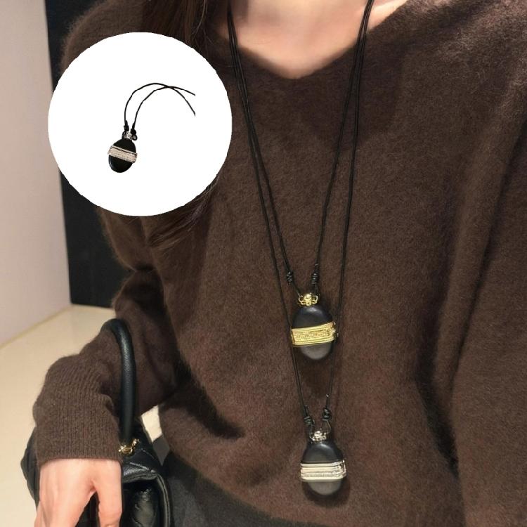 Collana Delicata a Forma di Fiaschetta da Vino Gioielli da Collo in Legno Gioielli per la Clavicola con Catena Regolabile per l'Uso Quotidiano o Feste