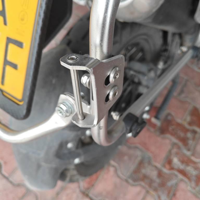 Motorcycle Lock Support Bars with Side Luggage Fasteners and Trunk Pannier Screws for Secure Storage Solutions