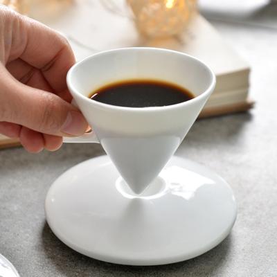 Bone China handgebrühte Kaffeetassen und Untertassen Set mit Löffel Espresso teilen Ins Stil Persönlichkeit kleine Tasse exquisite hohe Qualität