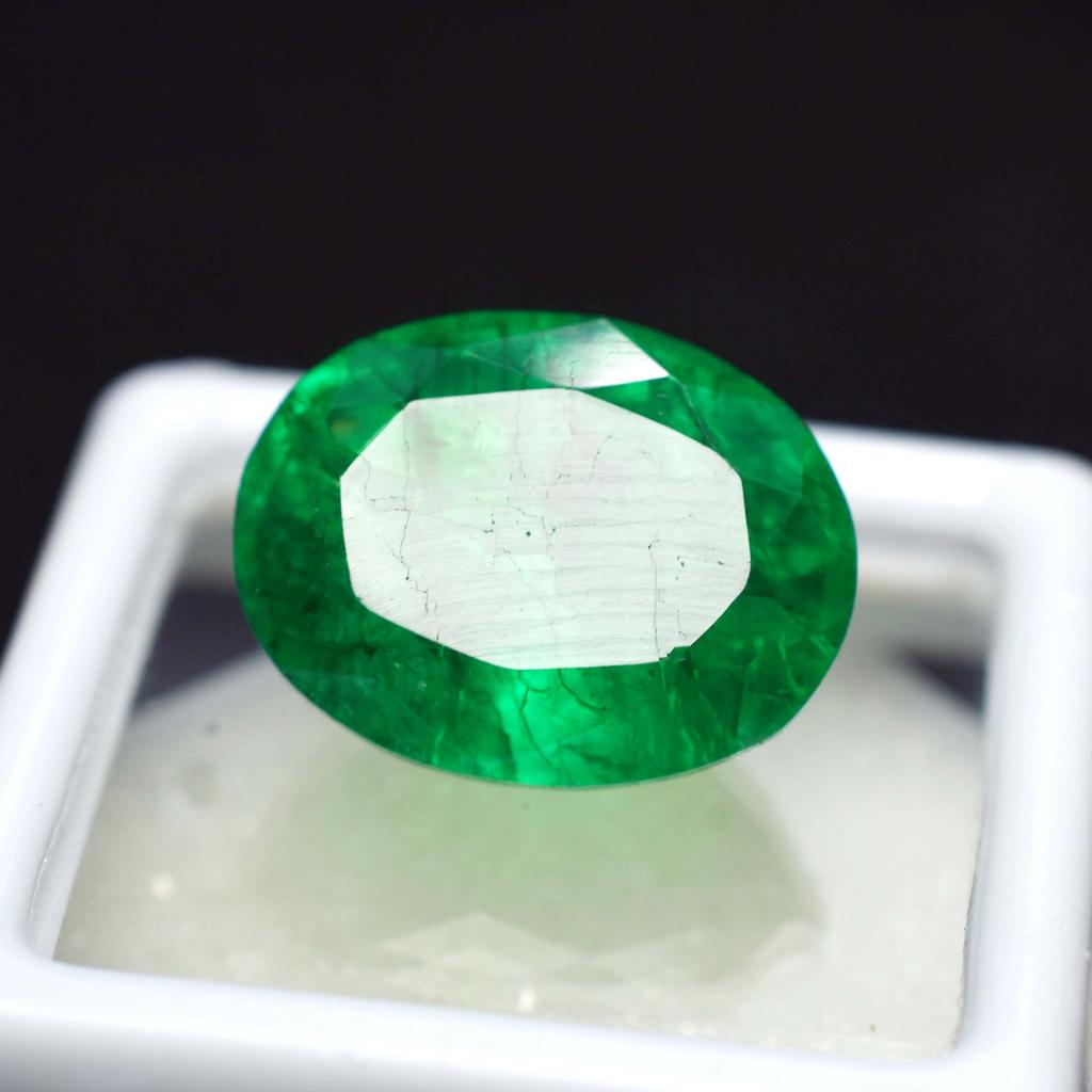 Oval Shape CERTIFIED 10.23 Ct Natural Emerald Green Loose Gemstone A-3198