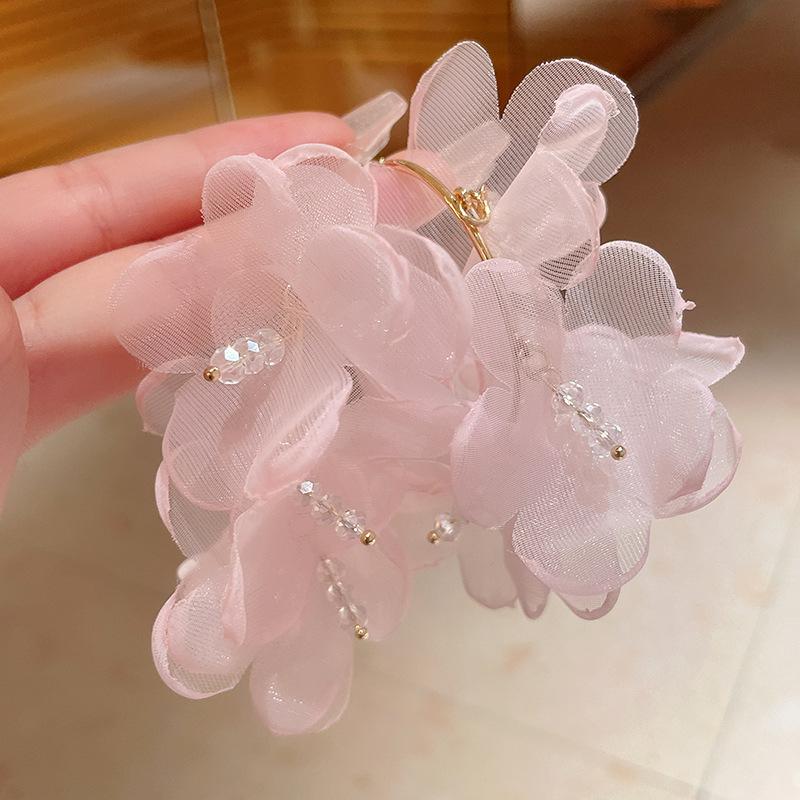 

Silver needle flower mesh crystal earrings niche simple fashion atmosphere earrings Mori pastoral earrings