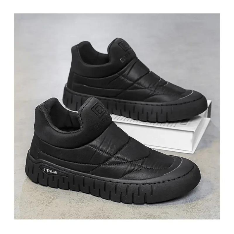 2023 New Men's Winter Snow Boots Thick Sole Non Slip Plush Warm Cotton Shoes Slip-On Flat Sole Elderly Casual Snow Shoes