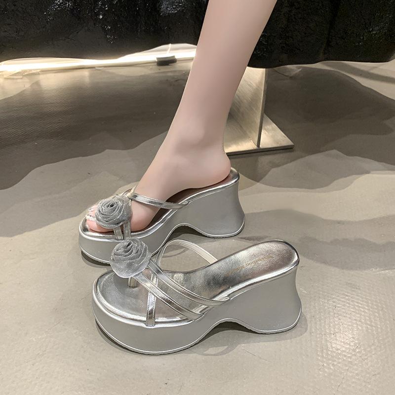 Retro Flower Wedge Heel One-word Slippers Women's Summer Wear New Versatile Skirt Thick-bottomed Cool Slippers