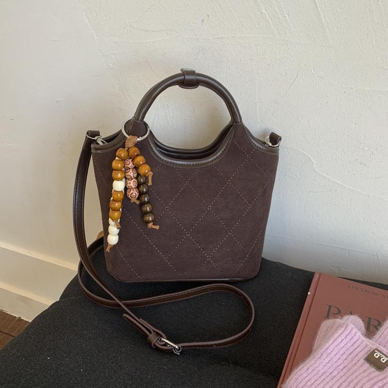 Vintage diamond chain suede tote bag 2025 new women's handbag light luxury commuter shoulder messenger bag