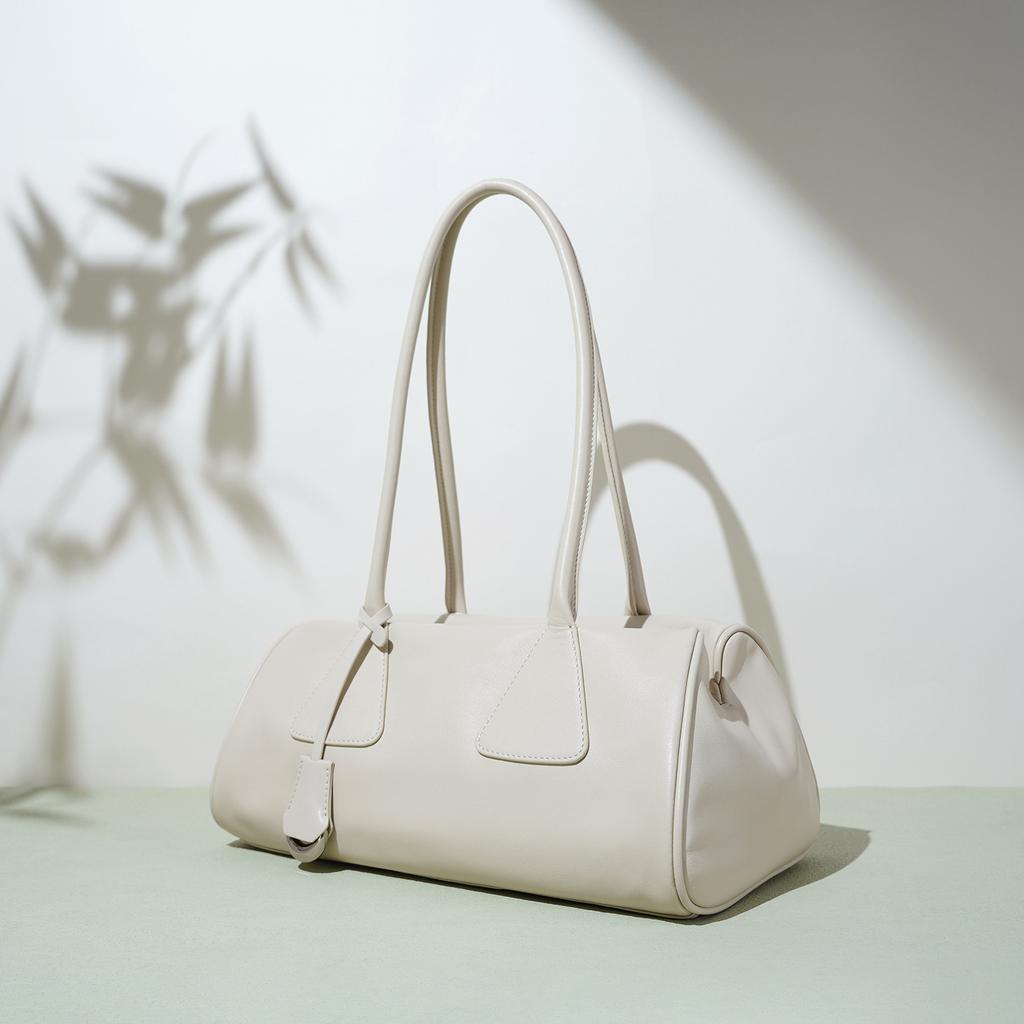 Niche Design Simple Triangle Bag New Leather Fashion Handbag Commuter Shoulder Bag Women