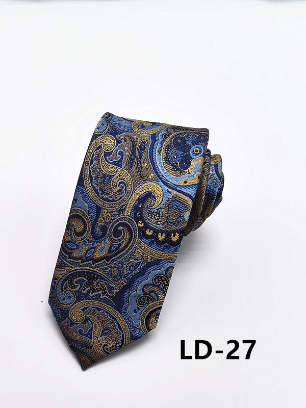 Handmade Paisley Tie for Trendy Gentlemen