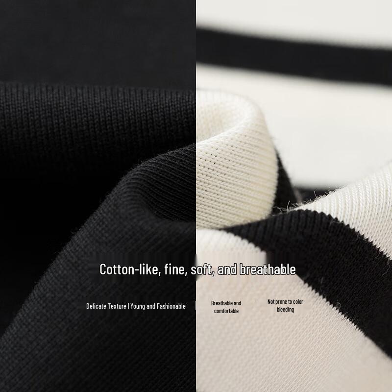 Chuyu Women's Strawberry Applique Cotton Blend T-Shirt