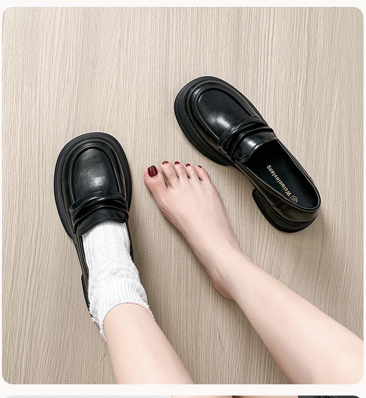 Weiwei Girl Damen Petite Slipper mit dicker Sohle - Retro Britischer Stil Lederschuhe