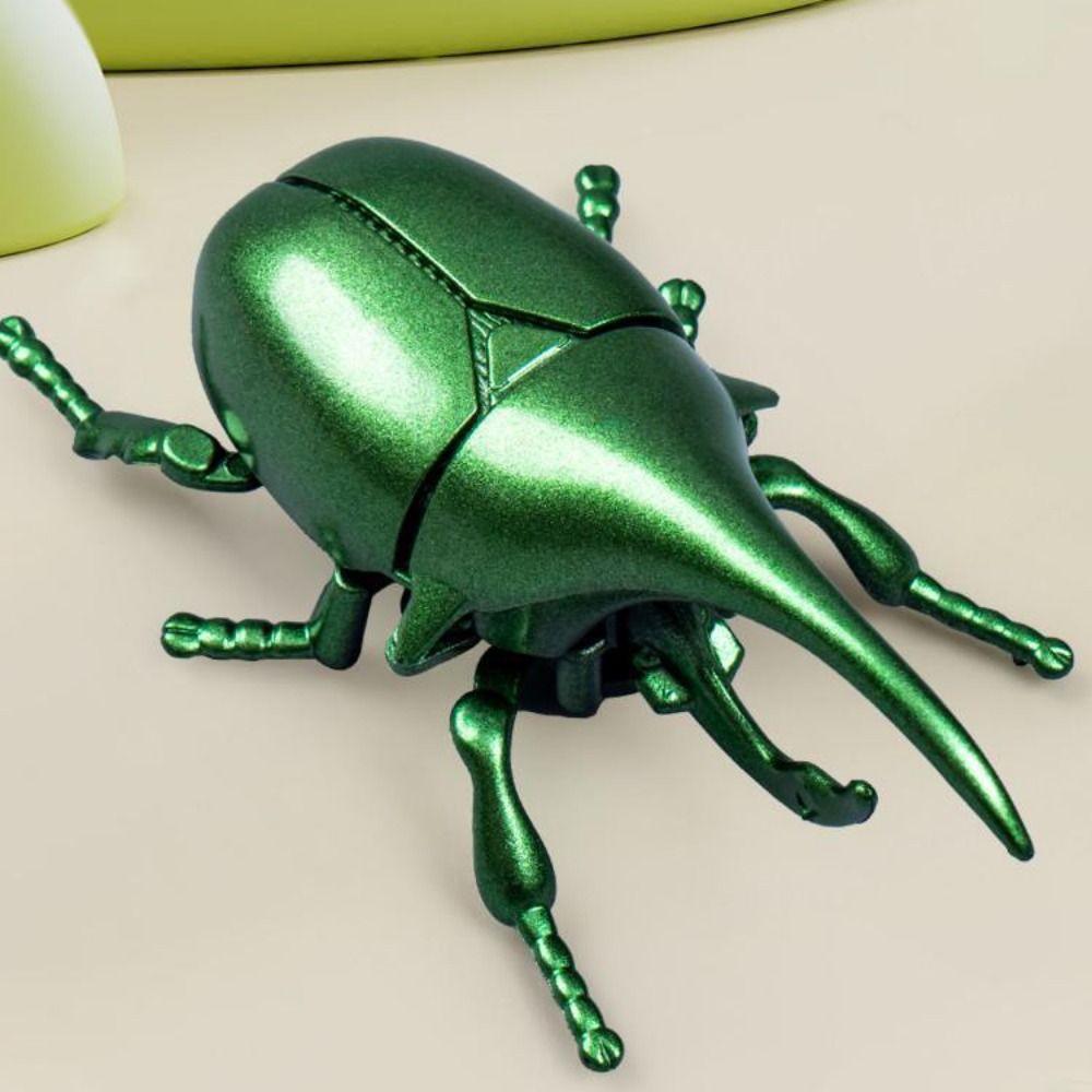 Realistic Wind-Up Beetle Toy Trick Props Insect Animals Crawling Toy  Collection