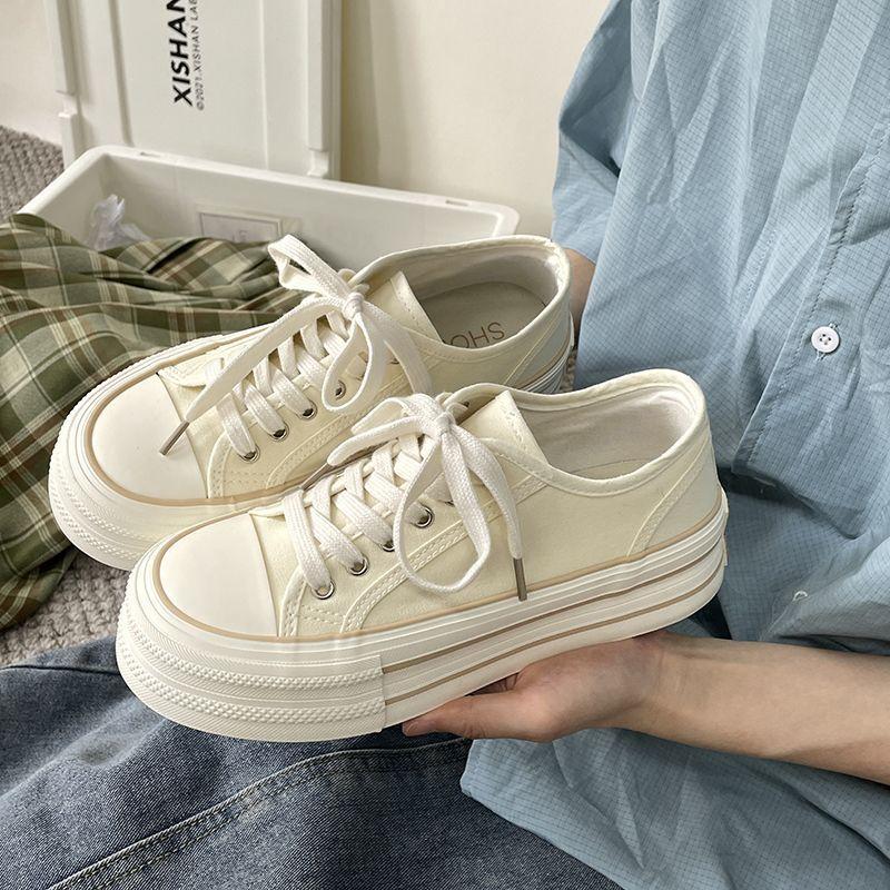 Beautiful girl's shoe shopkeeper, niche cream platform canvas shoes 2025 new little white shoes versatile design big head shoes