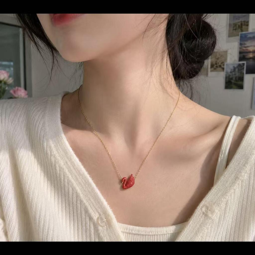 Luxury Blue Tear Swan Pendant Necklace with Full Diamond Accents - Elegant Water Drop Collarbone Chain