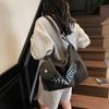 Large capacity bag women's new summer versatile shoulder messenger bag college students commuting tote bag