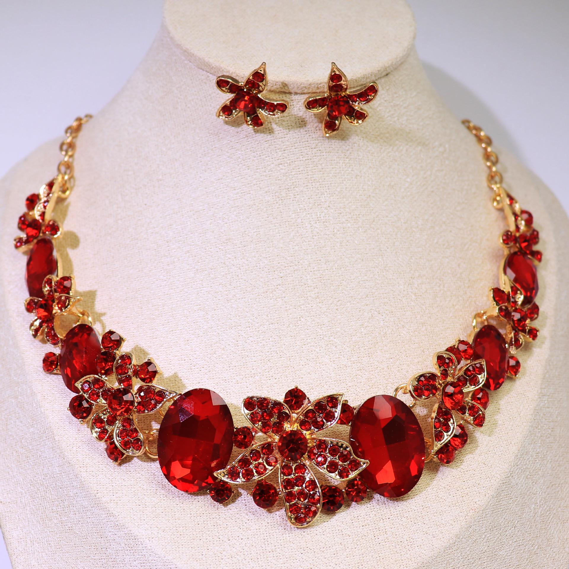 

Товар Серьги Комплект Цепочка 2-х Части Кристалл Стеклянный Сплав Платье Аксессуары Женское Ожерелье ярко-красный