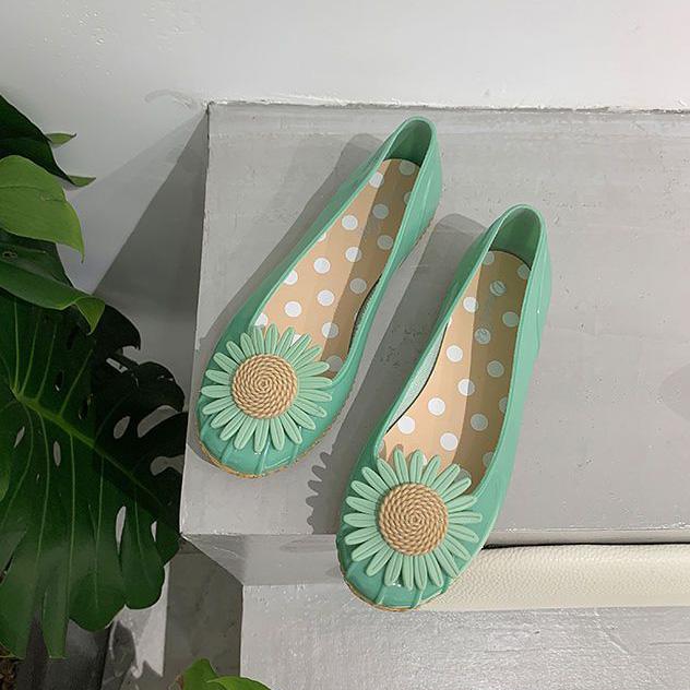 WTEMPO Four Seasons Trendy Jelly Rain Shoes Shallow Mouth Flat Heel Waterproof Beach Shoes Plastic Kitchen Work Shoes Women's Versatile Sandals