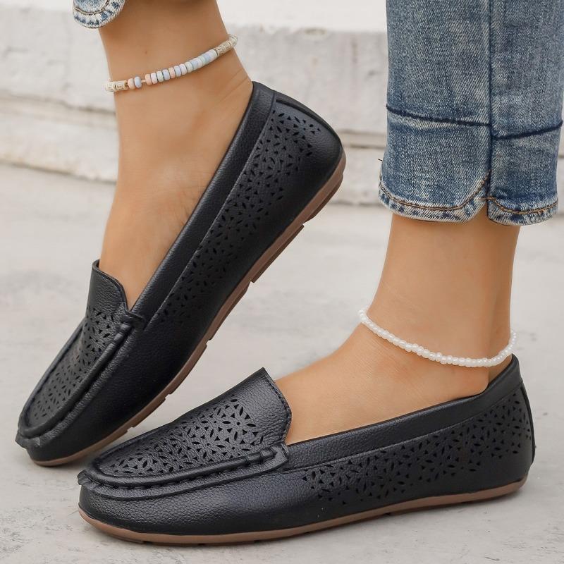 Large Size Flat Bottom Hollow Breathable Single Shoes Women's Spring and Autumn New Solid Color Versatile Round Head Pedal Doudou Shoes