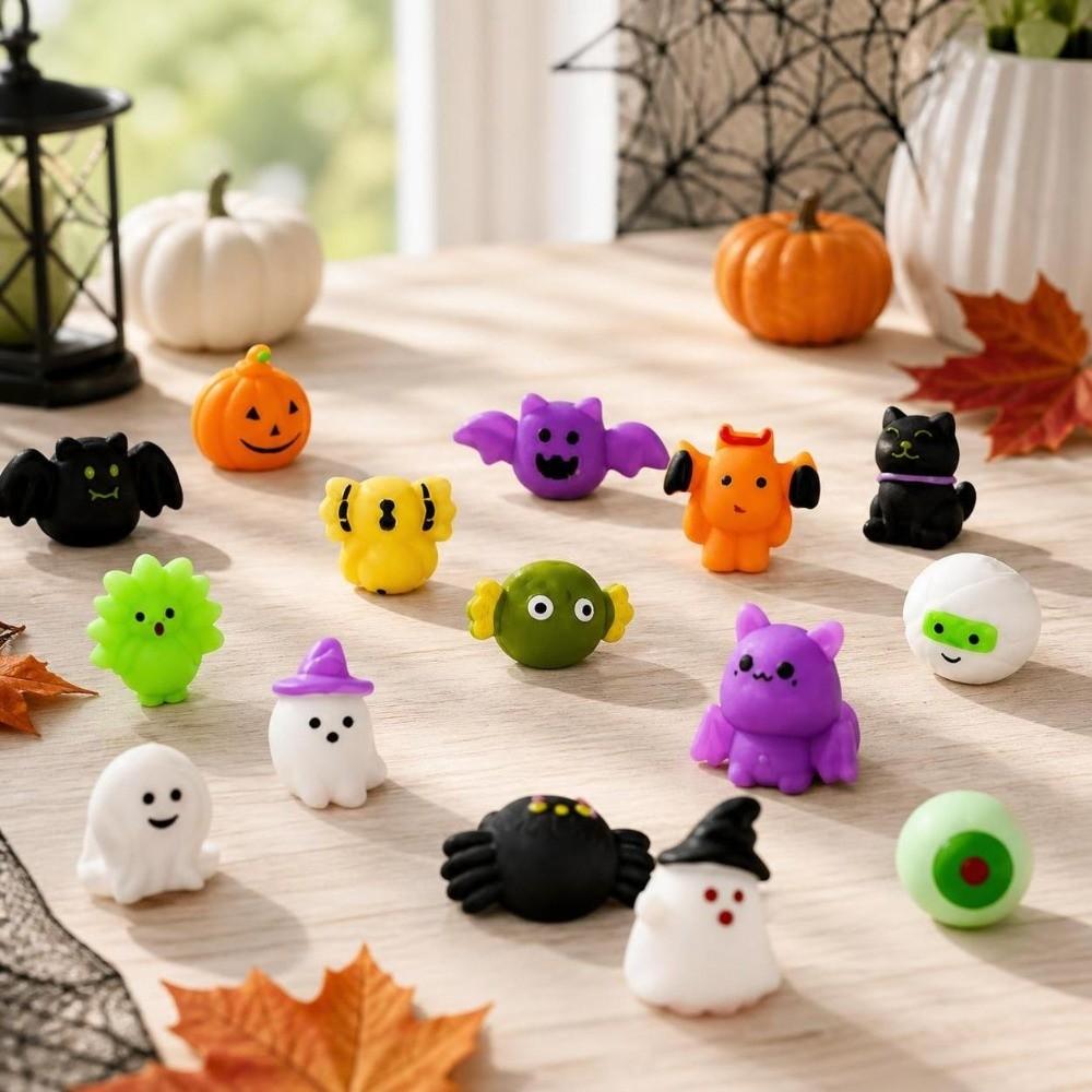 50Pcs Anxiety Relief Halloween Squeeze Toys Soft Realistic Pumpkin Pinch  for Kids Adults