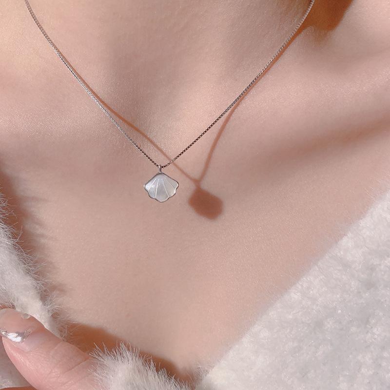 Summer Niche Design White Fritillary Shell Necklace Female Versatile High-End Exquisite Super Fairy Collarbone Chain Jewelry