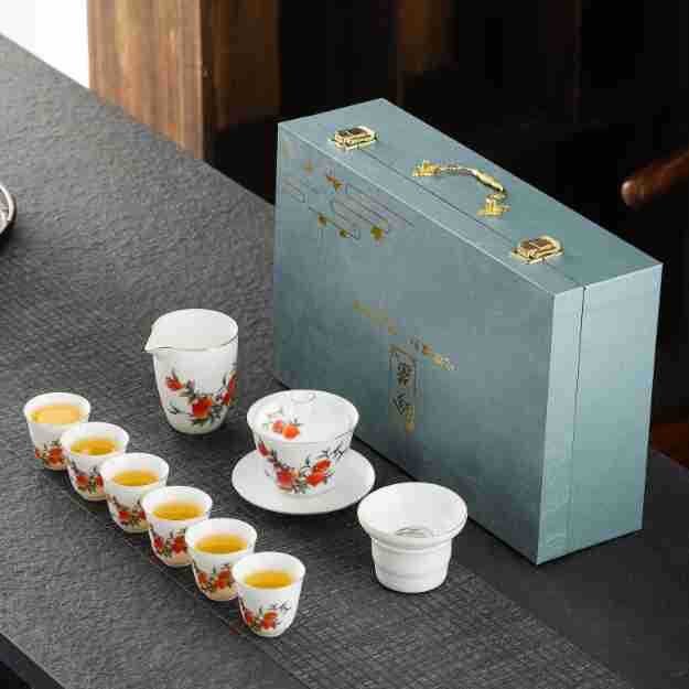 White Porcelain Kung Fu Tea Set Gift Box High-end Travel Tea Set Cover Bowl Teacup Dehua Suet Jade Seal