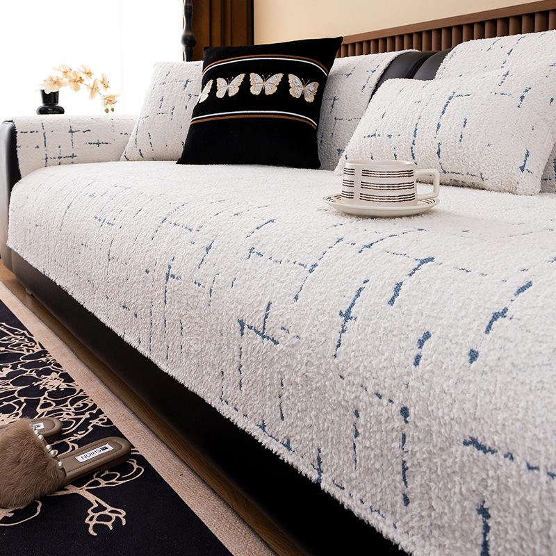 

2024 new half-edge velvet sofa cushion autumn and winter plush advanced sense straight row seat cushion non-slip sofa cover cover cloth 70*70cm