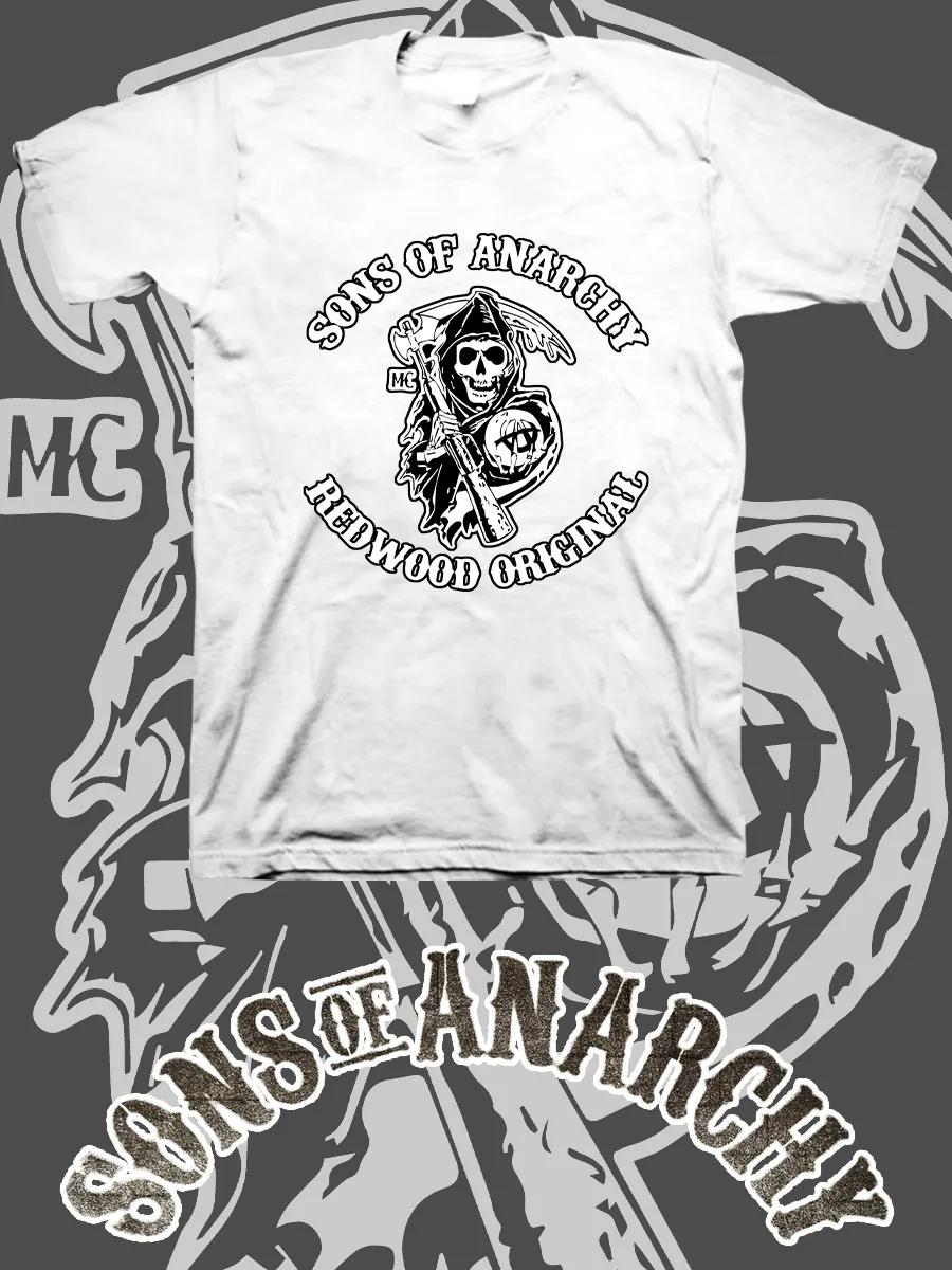 

Black-and-white cat with guitar T-shirt S