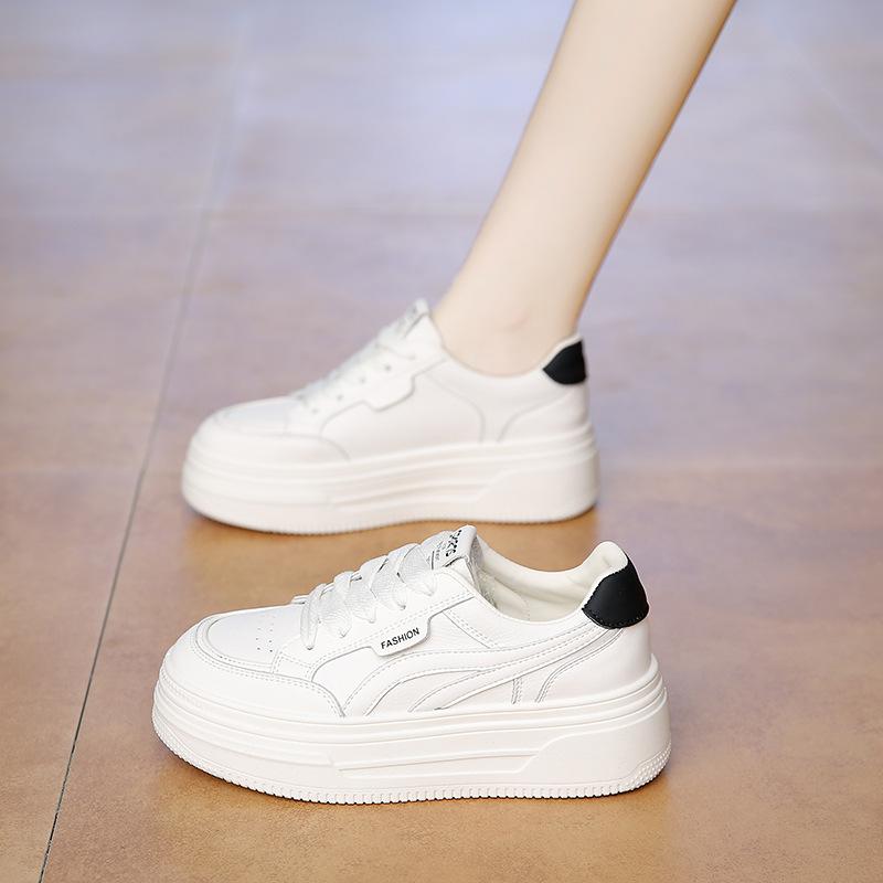 

Thick-soled heightening soft leather little white shoes women s 2025 summer new breathable board shoes super fire versatile casual sports shoes 40 чёрный