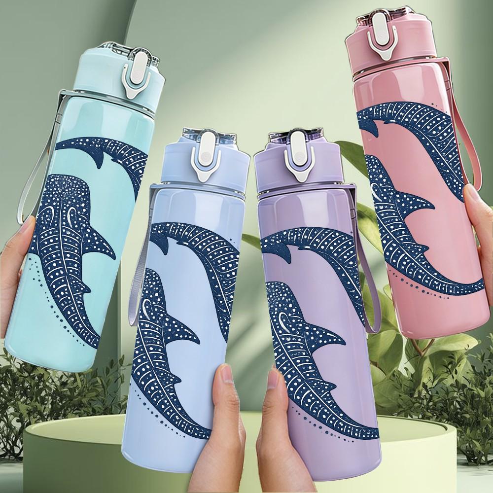 1PC Two Shark Ocean Animal Print 750ml Color Plastic Sports Water Bottle Leakproof Flip Straw Lid Suitable for Sports Office Home Use