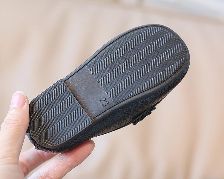 British Style Soft Sole Leather Slip-On Shoes for Boys - Autumn 2022 Trend