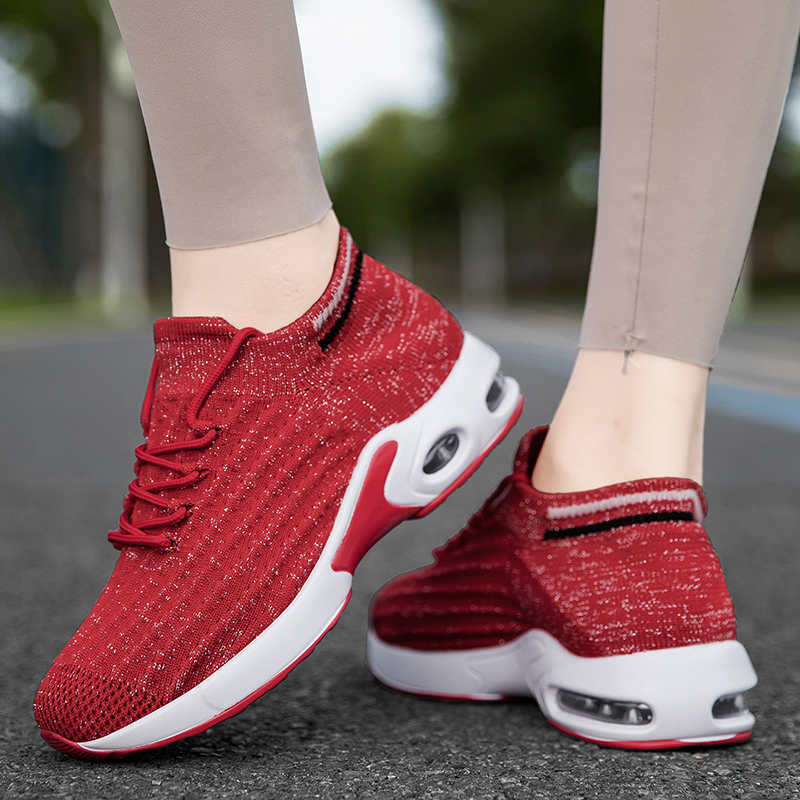 Fashion PU Leather With Lacing Casual Shoes For Women Woman Low Boots Designer Luxury Woman Sneakers Sport Aestthic Loffers School