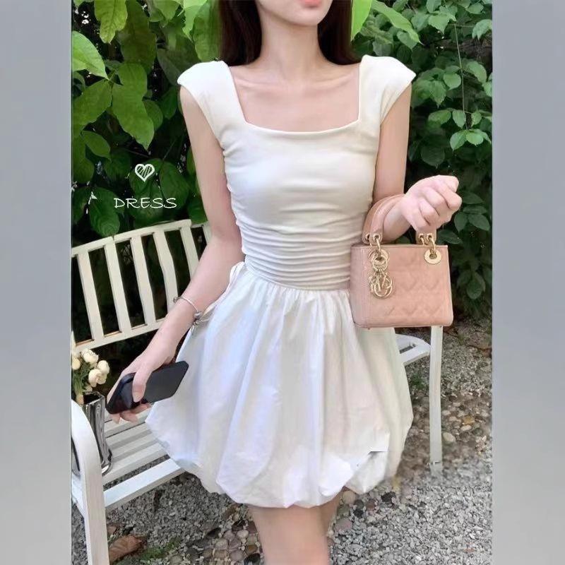 Ballet-Inspired Square Neck Tie-Up Floral Dress: Summer Sweetheart Style with Waist-Cinching Vest and Short Skirt.