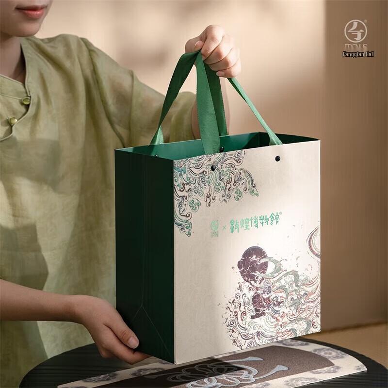 Wanqian Tang Dunhuang Series Ceramic Gaiwan Tea Set