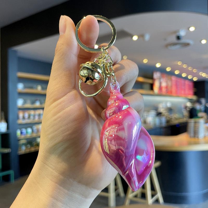 Iridescent Seashell Acrylic Keychain: Chic & Colorful Pendant for Girls' Bags & Cars
