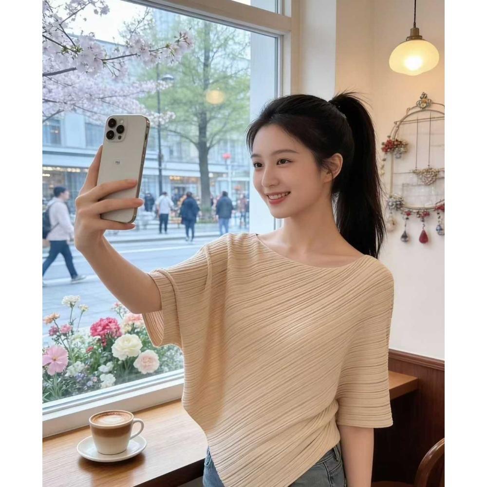 Retro Irregular Batwing Sleeve Off-shoulder Knitted Top for Women in Summer, Lightweight, Flirty Style, Wide Shoulder Blouse
