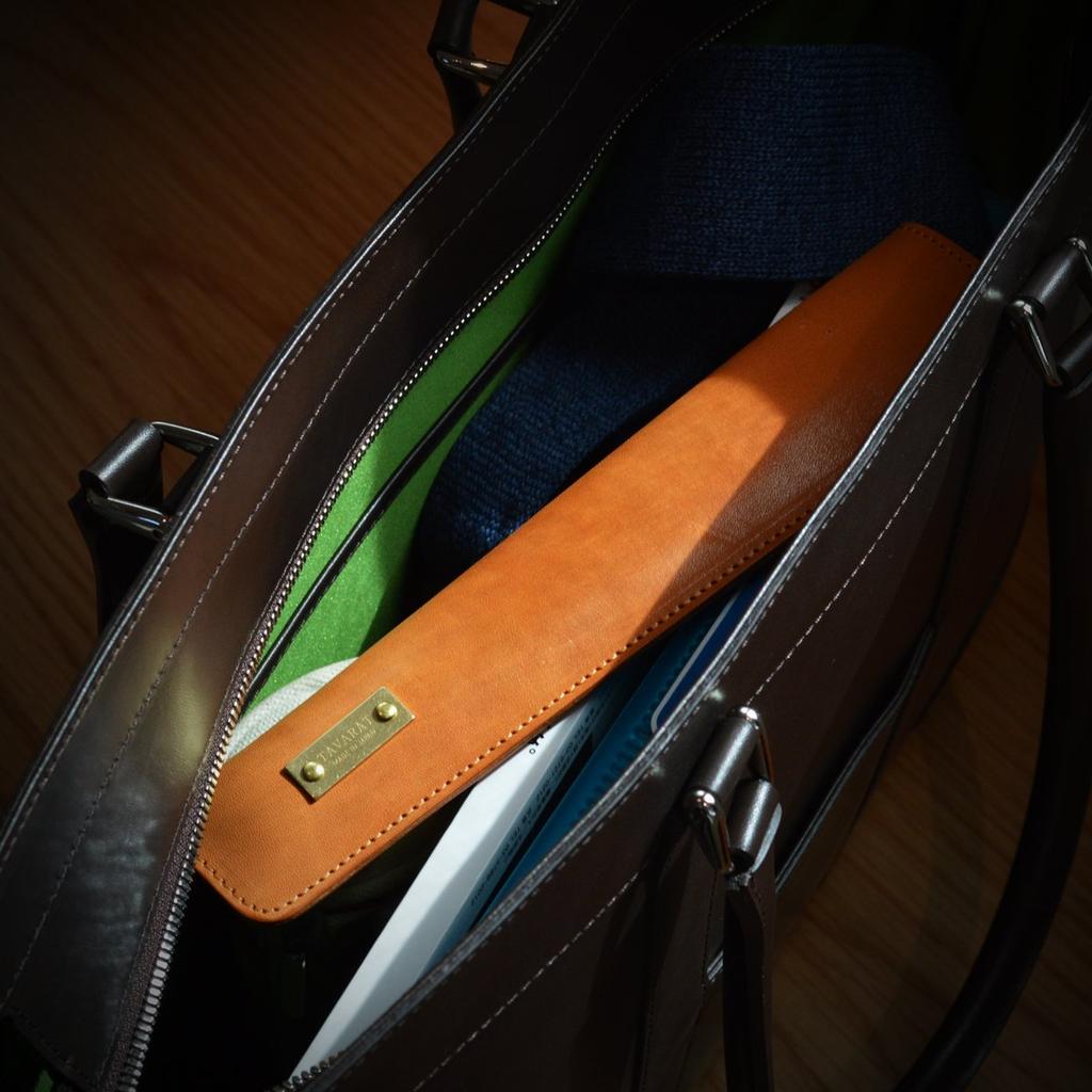 Fan Folding Fan Made in Genuine Leather [TABARAT] Case, Holder, Japan, 7.5-inch, (Himeji Leather) (Green)
