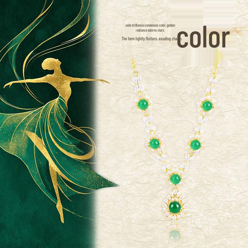 

Зеленое Нефритовое Ожерелье Класса А для Женщин - Элегантный Светильник Celebrity Легкая Роскошь Кулон Electroplated Gold