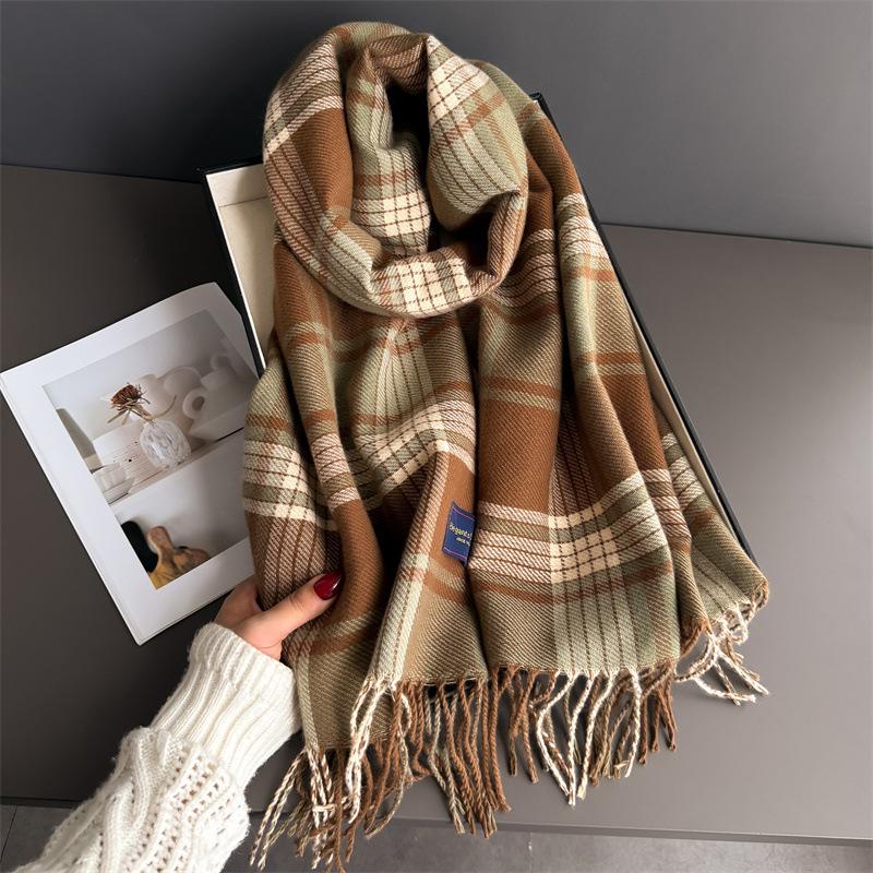 Literary And Artistic Autumn And Winter Gentle Retro Warm Scarf Women'S Shawl Versatile Commuter Fringed Fine Sand Imitation Cashmere Scarf