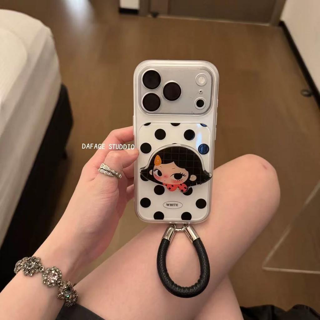 Polka dot cute cartoon bracket chain suitable for Apple 14Promax mobile phone case 16 female 16pro Apple 17pro