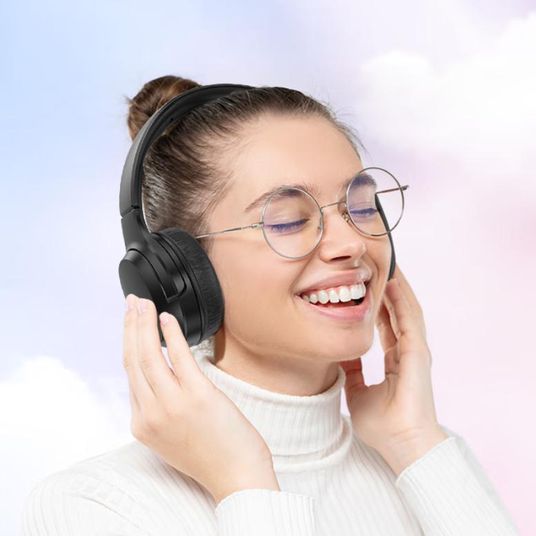 Newmine TB106 Headphones, Over-Ear Bluetooth Wireless Headphones, Long Battery Life, Noise-Cancelling, Foldable, Black