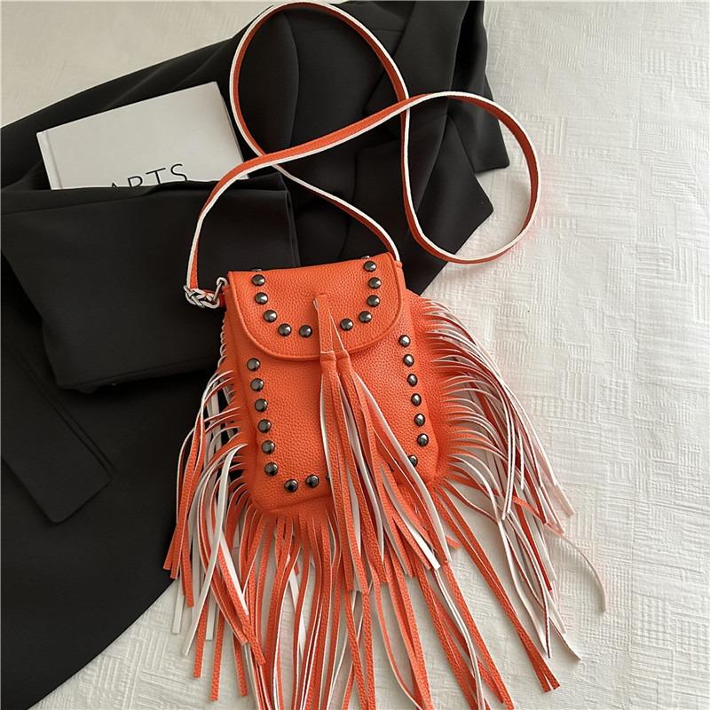 New Tassel Bag Retro Personalized Rivet Shoulder Messenger Bag Versatile Small Bag Women's Shoulder Bag