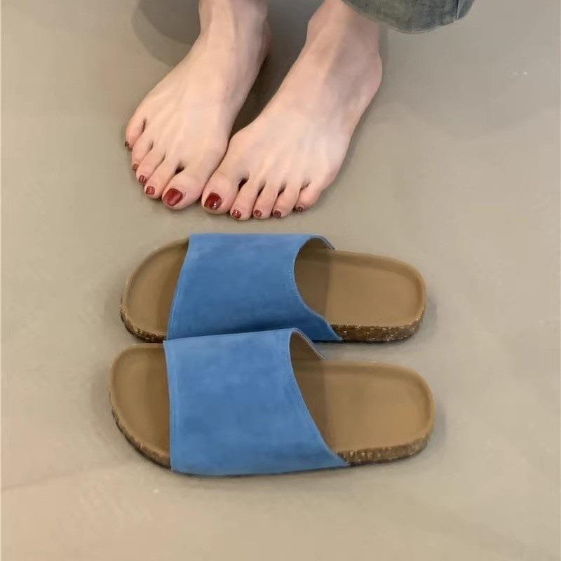 Platform women's shoes 2025 summer retro Mori women's matte casual beach one-word cool slippers