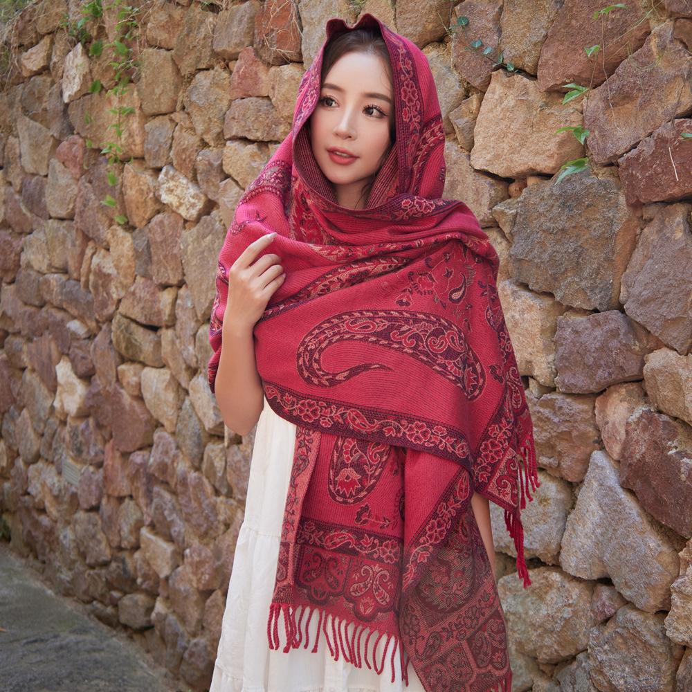 New women's scarf in bohemian style, suitable for travel in Yunnan and Dali, faux cashmere shawl, artistic and auspicious paisley cape
