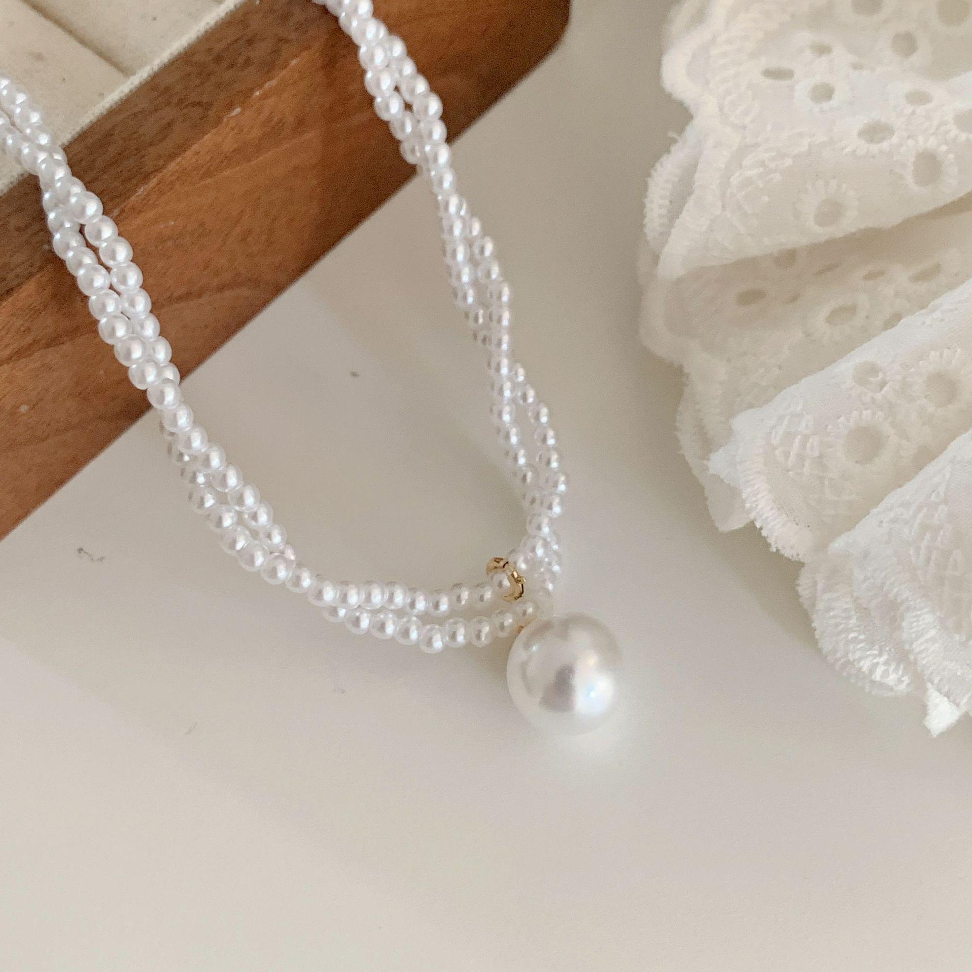 Elegant French Retro Faux Pearl Necklace for Women - Versatile, Exquisite, Gentle Style Clavicle Chain with High-End Trendy Appeal