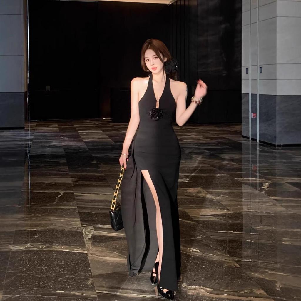 French Style Elegant Halter Neck Women's Dress with High Waist Slit – Summer 2026 Collection