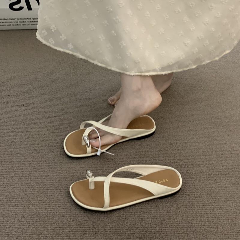 Late evening breeze retro brown premium open-toed sandals fairy shoes 2025 new summer flat-bottomed vacation cool slippers