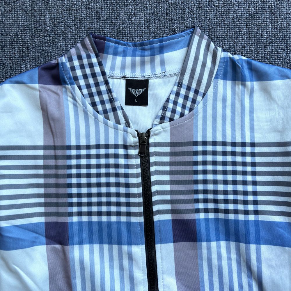 2024 Podzim/Zima Nový módní trend Ležérní set pro muže Evropský a americký Kostkovaný Módní kabát Sportovní kalhoty se zesíleným sametem