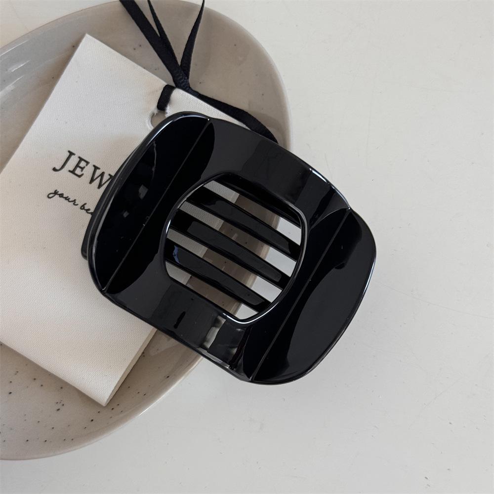 Korean Retro Tortoiseshell Non-Slip Hair Claw Clip for Elegant Half-Up Styles