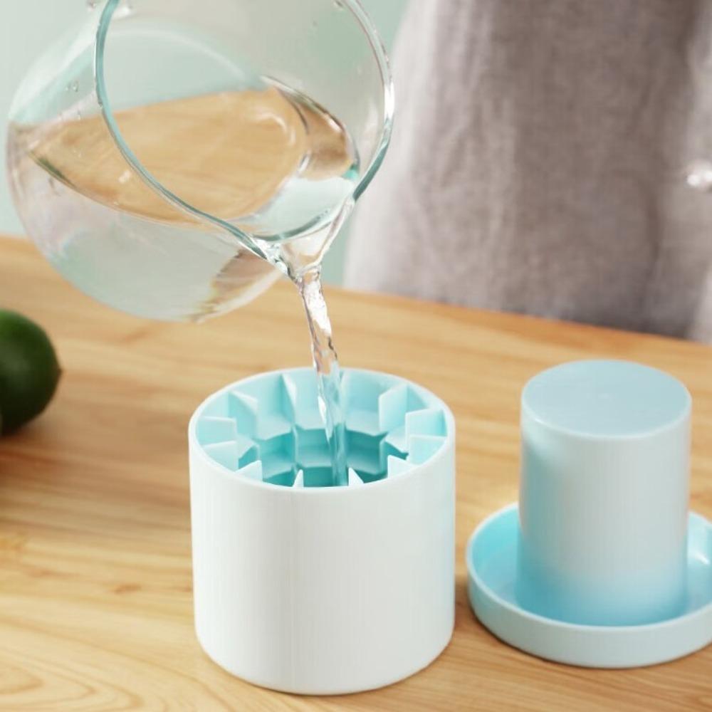 Press-Type Ice Cube Mold Silicone Ice Making Tools Portable Ice Bucket Mold  for Kitchen