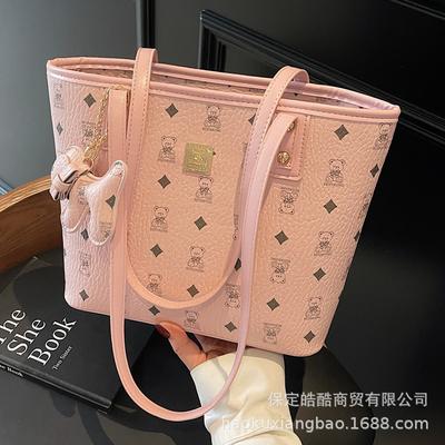 Tote Bag Women's Large Capacity 2025 New Summer Versatile Shoulder Bag Casual Fashion College Student Class Commuter Bag
